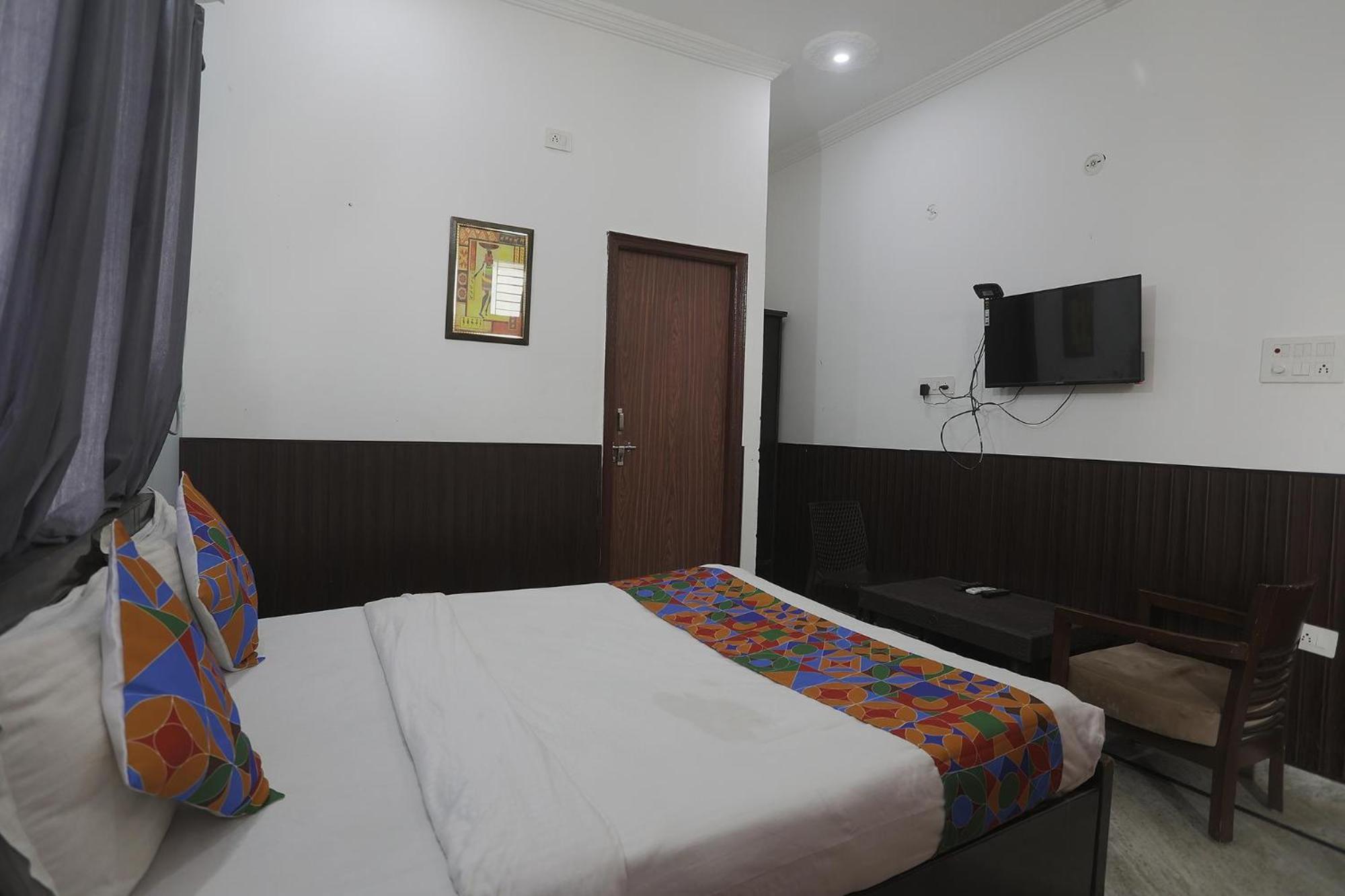 Hotel Fabexpress Samira Residency, Near Botanical Garden Noida Zewnętrze zdjęcie