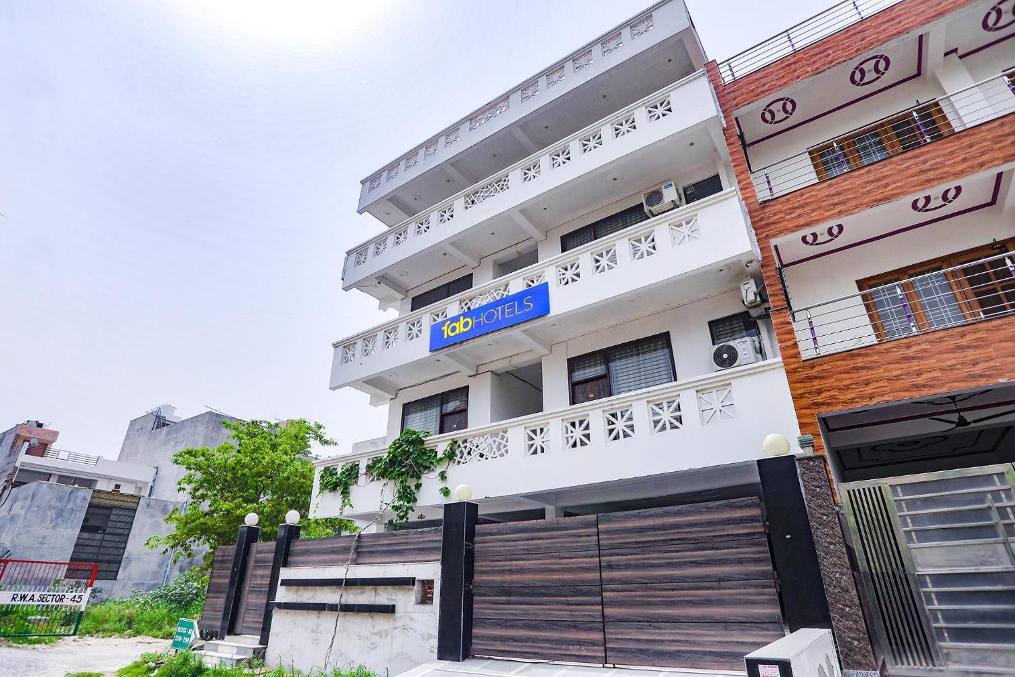 Hotel Fabexpress Samira Residency, Near Botanical Garden Noida Zewnętrze zdjęcie