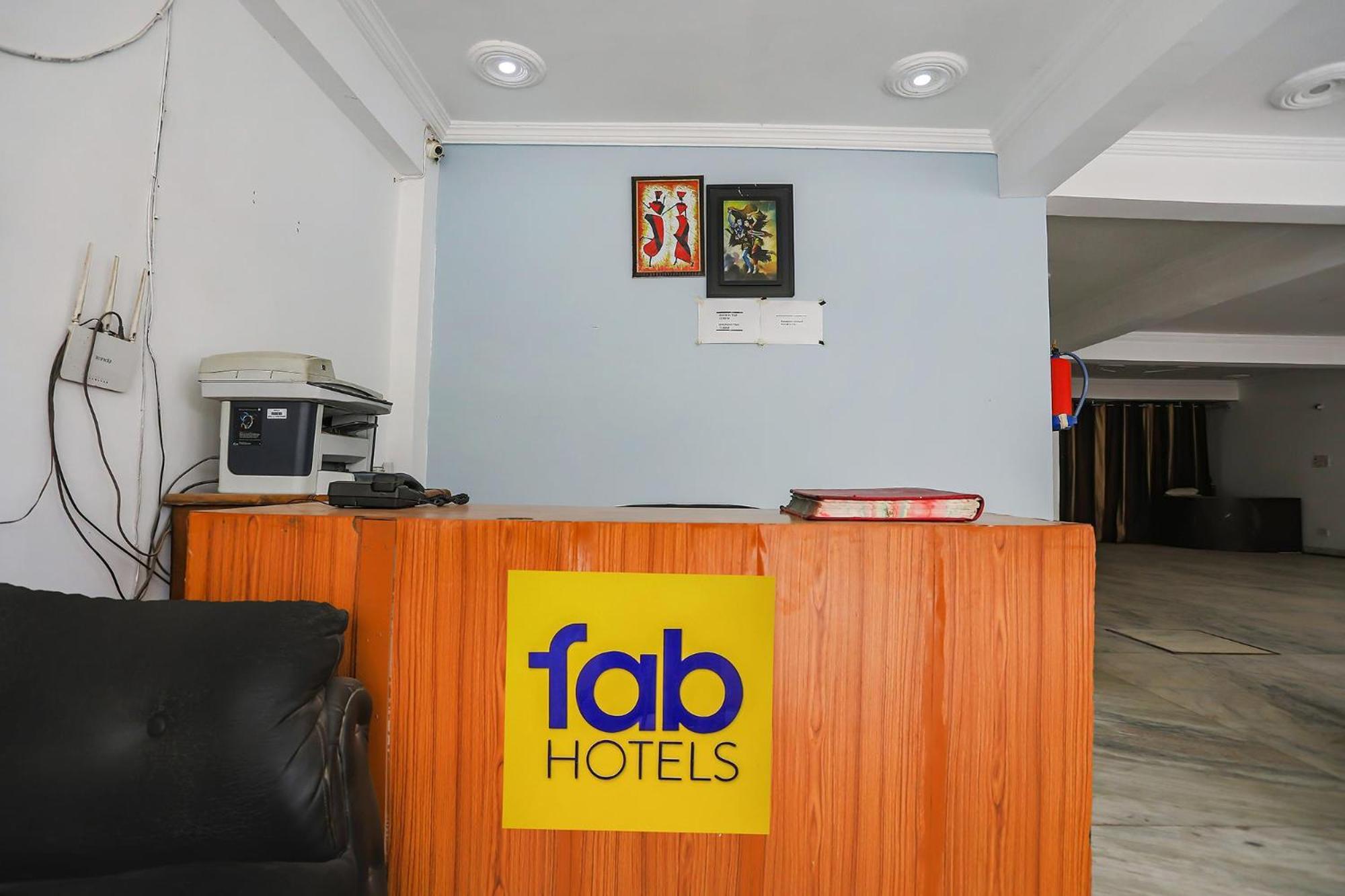 Hotel Fabexpress Samira Residency, Near Botanical Garden Noida Zewnętrze zdjęcie